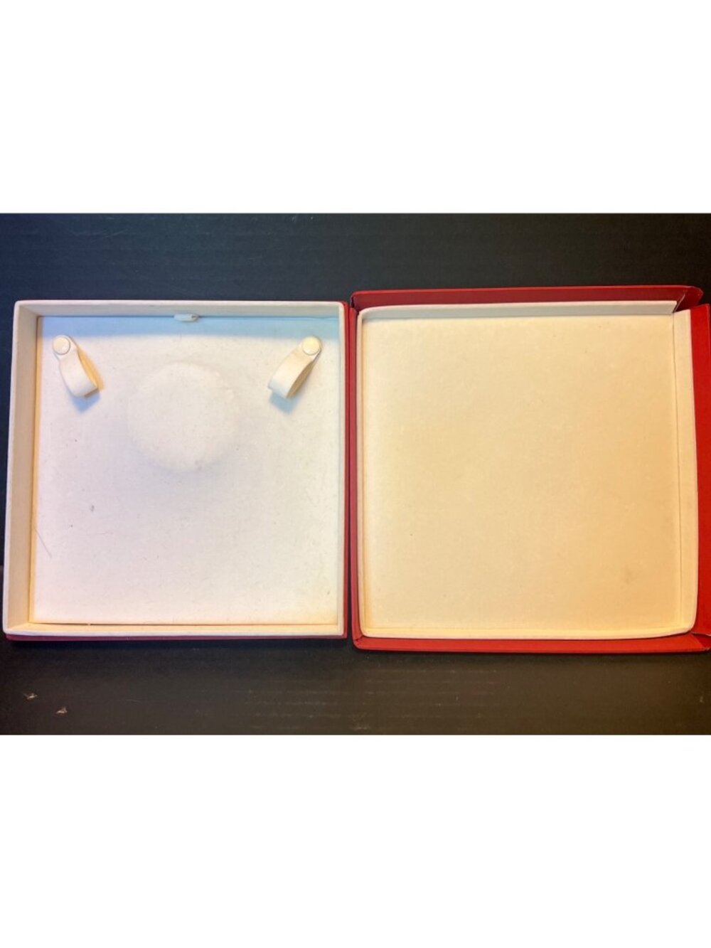 Majorica Simulated Pearl Necklace 30-Inch Strand Silver  Pearls & Red Box VTG - Picture 8 of 11